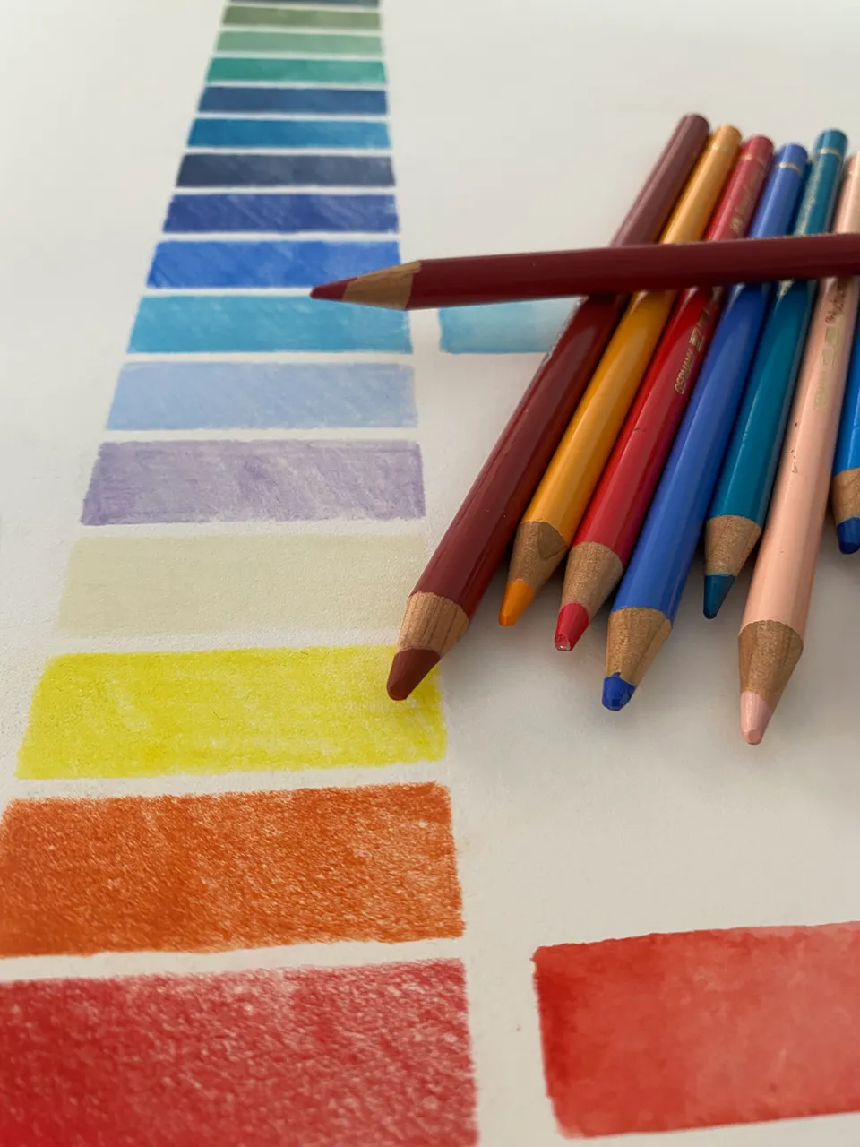 Luci e atmosfere di Natale con le matite colorate - Corso base di disegno online